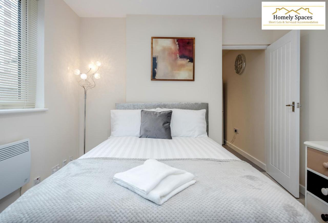 Bedford Hospital Victoria Apartments A And B By Homely Spaces Short Lets & Serviced Accommodation Экстерьер фото