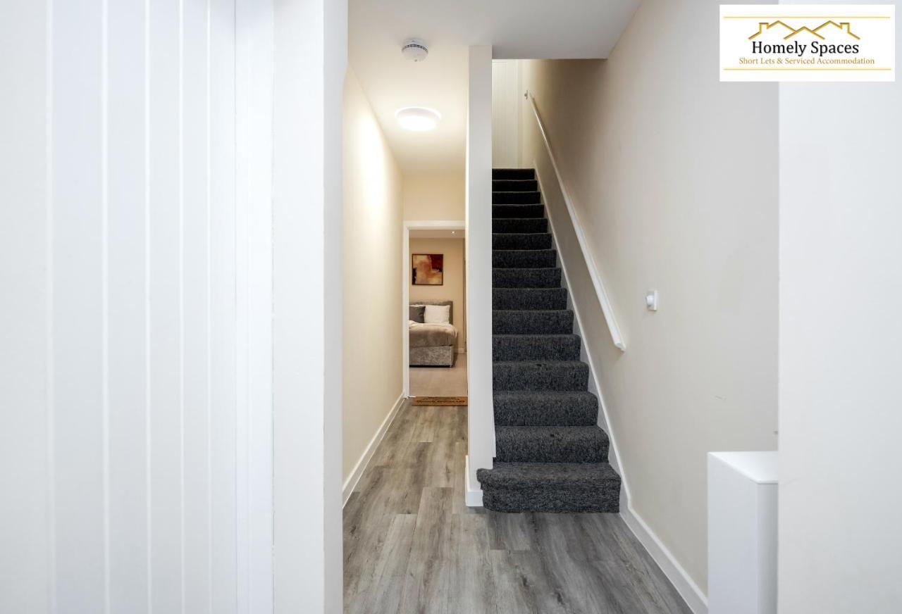 Bedford Hospital Victoria Apartments A And B By Homely Spaces Short Lets & Serviced Accommodation Экстерьер фото
