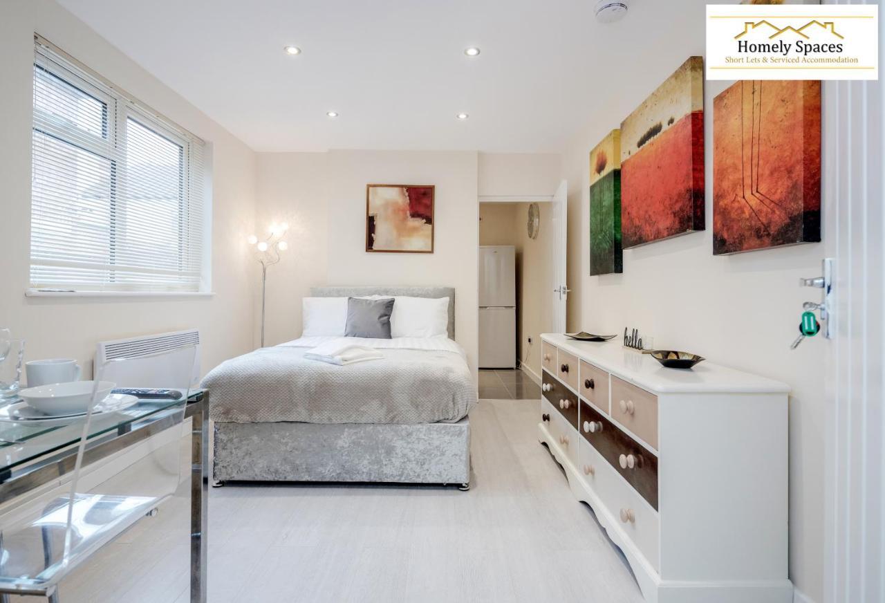 Bedford Hospital Victoria Apartments A And B By Homely Spaces Short Lets & Serviced Accommodation Экстерьер фото