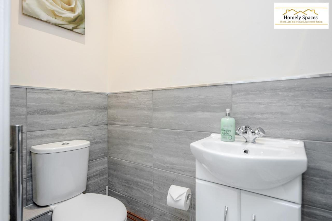 Bedford Hospital Victoria Apartments A And B By Homely Spaces Short Lets & Serviced Accommodation Экстерьер фото