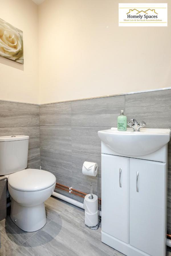 Bedford Hospital Victoria Apartments A And B By Homely Spaces Short Lets & Serviced Accommodation Экстерьер фото